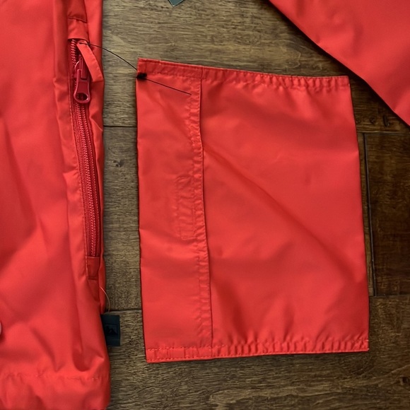 NWT Northwest Territory red rain hoodie jacket Size Small lightweight wi… - Picture 4 of 9